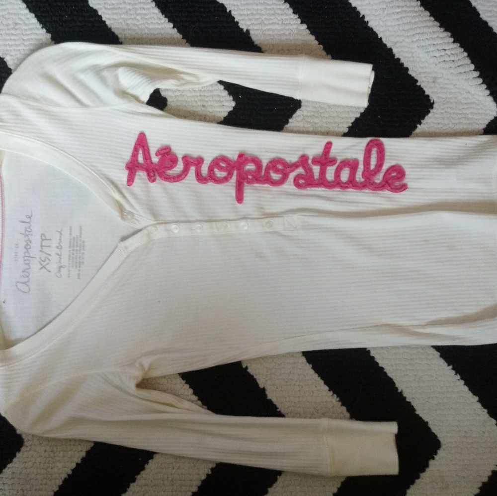 AEROPOSTALE WHITE 3/4th SLEEVE PINK LOGO